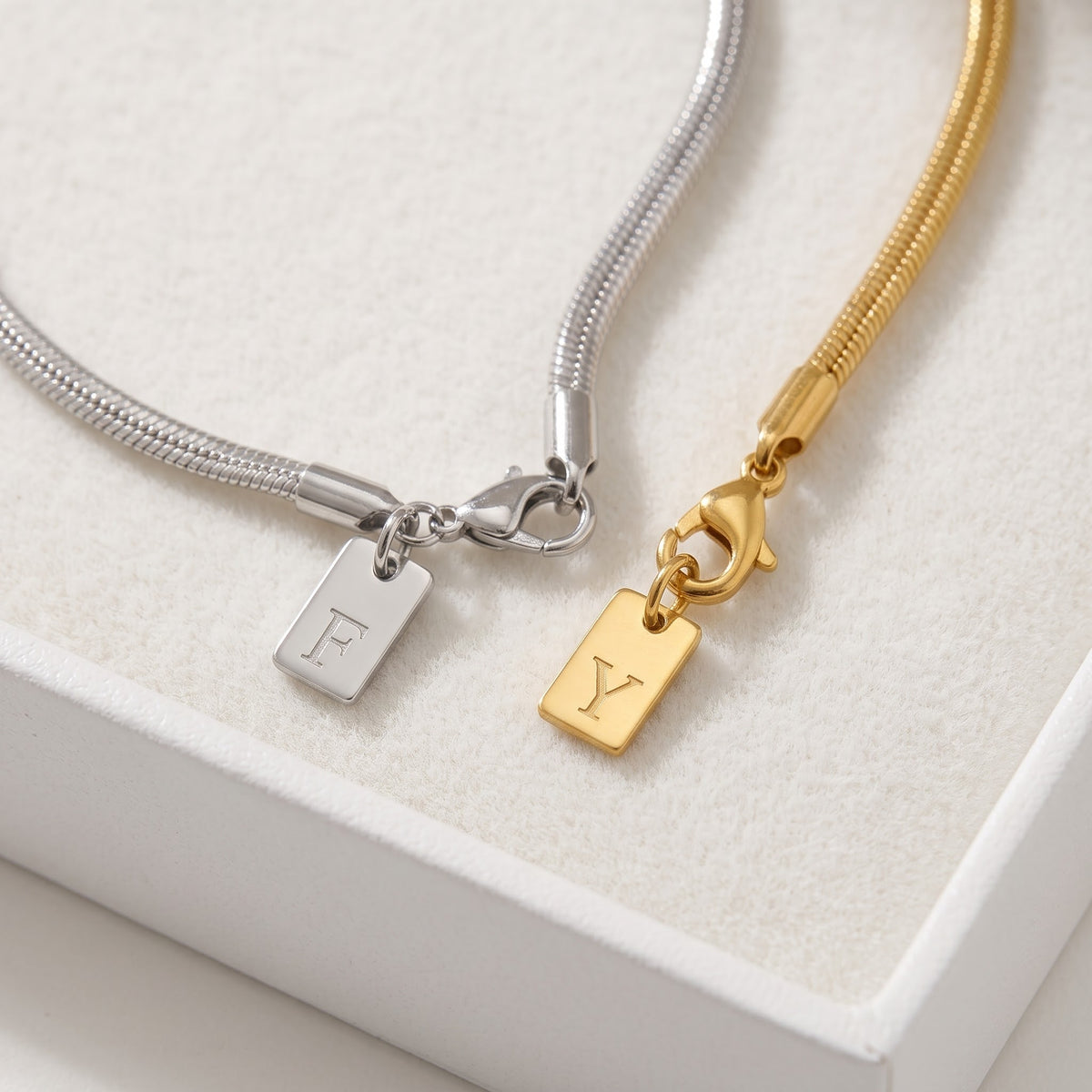 Pack Duo Bracelets Nœud Éternel - Initiales Personnalisées